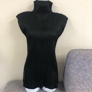 COPY - Pleats please by Issey Miyake turtle neck top